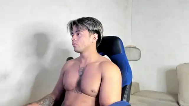 Snapshot of Bellion_grant chatting on 24, 11, 2025 Bellion grant online show from 24, 11, 2025