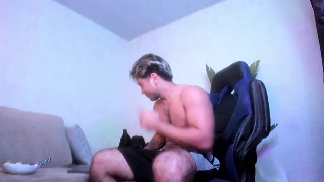 Snapshot of Bellion_grant chatting on 27, 11, 2025 Bellion grant online show from 27, 11, 2025