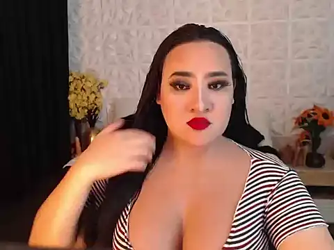 Hotcum ella online show from 15, 12, 2025