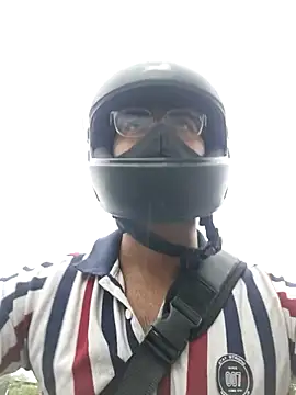 Snapshot of YoursThickDick chatting on 27, 10, 2025 YoursThickDick online show from 27, 10, 2025