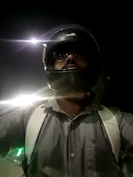 Snapshot of YoursThickDick chatting on 5, 11, 2025 YoursThickDick online show from 5, 11, 2025