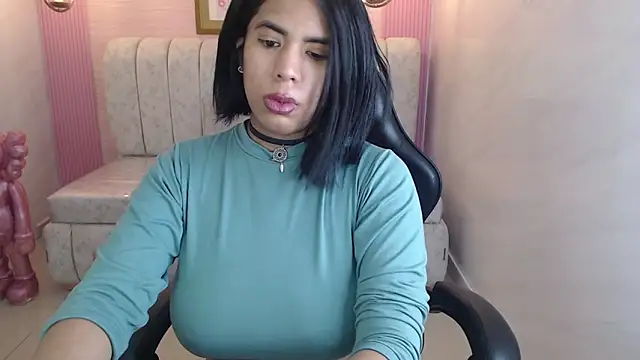 Snapshot of ambar_fox_s chatting on 19, 10, 2025 ambar fox s online show from 19, 10, 2025