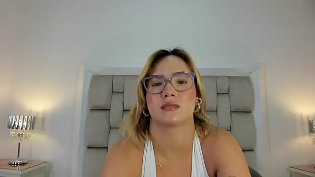 frehia dimou online show from 24, 4, 2026