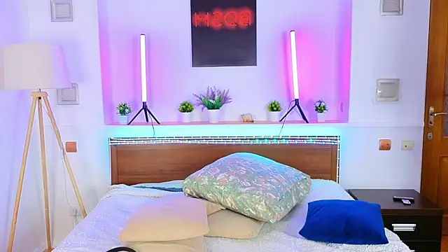 okerriella online show from 9, 4, 2026