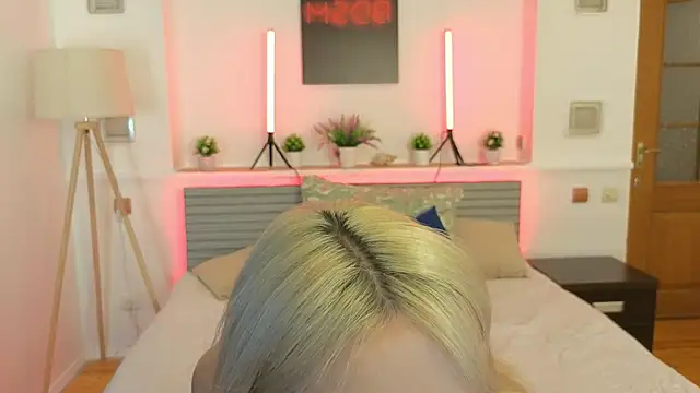 okerriella online show from 25, 4, 2026