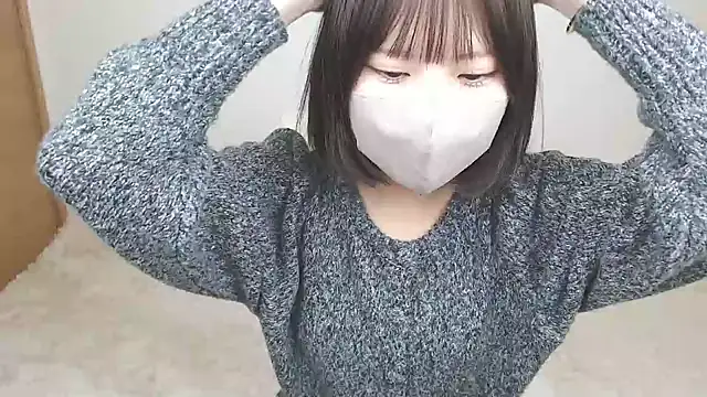 Snapshot of yuna_rin chatting on 4, 12, 2025 yuna rin online show from 4, 12, 2025