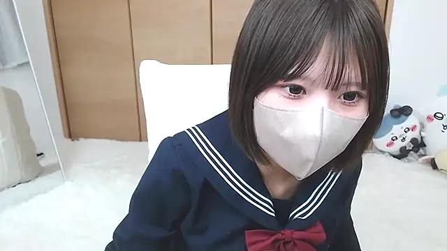 Snapshot of yuna_rin chatting on 18, 4, 2026 yuna rin online show from 18, 4, 2026