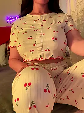 Snapshot of OnlyRima chatting on 20, 12, 2025 OnlyRima online show from 20, 12, 2025