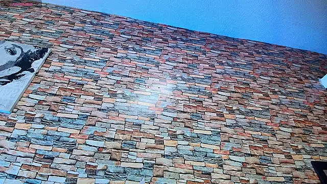 naomi campbel  online show from 21, 4, 2026