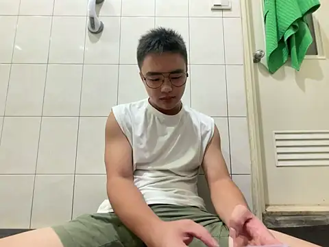 Snapshot of greenteazhang chatting on 7, 11, 2025 greenteazhang online show from 7, 11, 2025