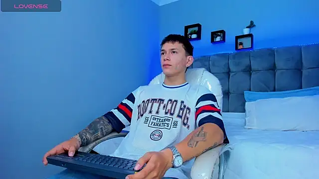 Thomas moon online show from 14, 12, 2025