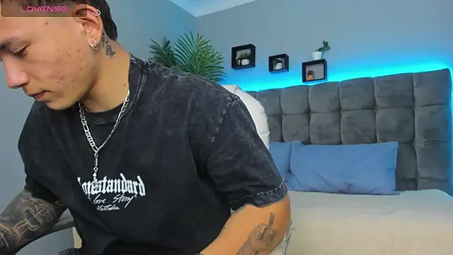 Thomas moon online show from 5, 3, 2026