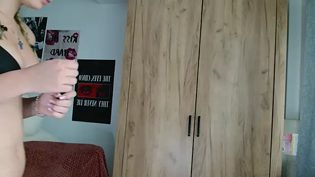 ScarlettSmithX online show from 9, 9, 2025