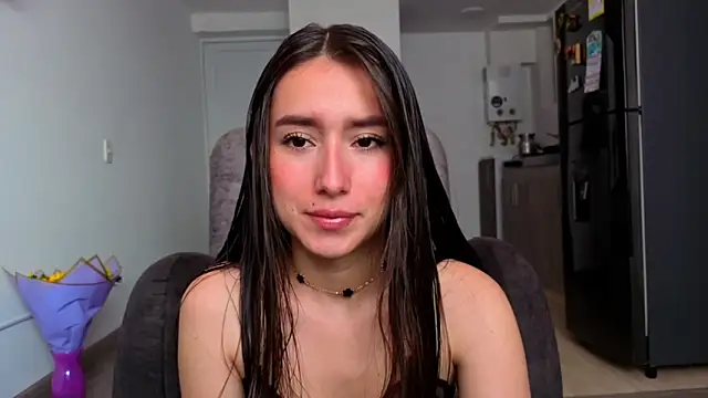 Adhara Kitten online show from 23, 4, 2026