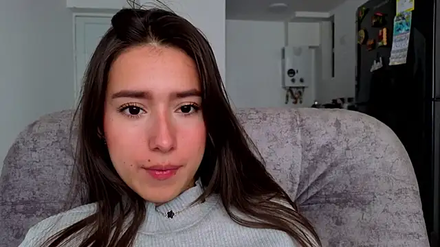 Adhara Kitten online show from 27, 4, 2026