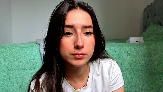 Adhara Kitten online show from 9, 7, 2026