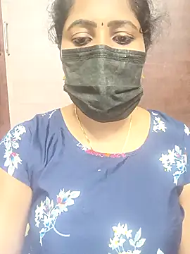 Snapshot of vasundhara26 chatting on 12, 9, 2025 vasundhara26 online show from 12, 9, 2025