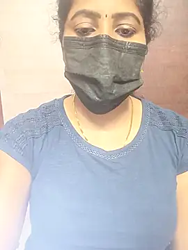 Snapshot of vasundhara26 chatting on 17, 9, 2025 vasundhara26 online show from 17, 9, 2025