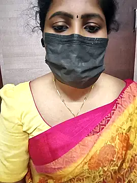 Snapshot of vasundhara26 chatting on 1, 11, 2025 vasundhara26 online show from 1, 11, 2025