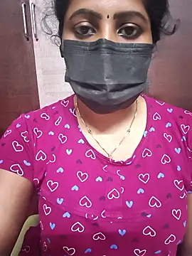 Snapshot of vasundhara26 chatting on 20, 12, 2025 vasundhara26 online show from 20, 12, 2025