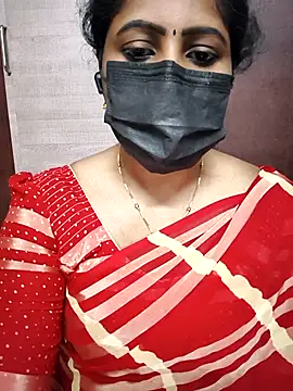 Snapshot of vasundhara26 chatting on 21, 12, 2025 vasundhara26 online show from 21, 12, 2025