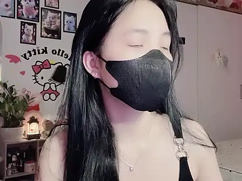 Snapshot of keelinnn19 chatting on 26, 11, 2025 keelinnn19 online show from 26, 11, 2025