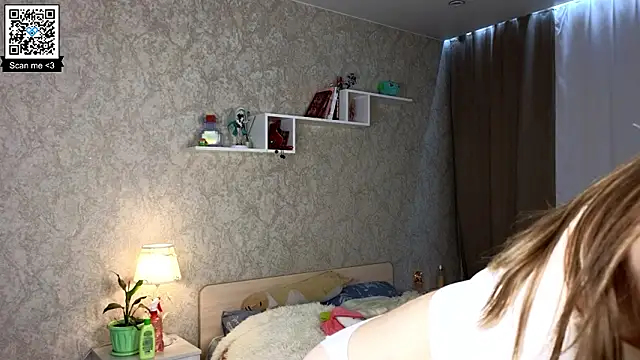 Snapshot of AnnyiBlue chatting on 4, 2, 2026 AnnyiBlue online show from 4, 2, 2026