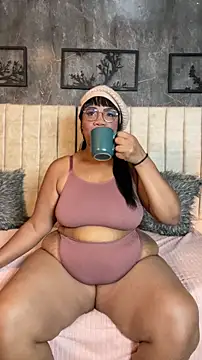 Snapshot of aranzzalatin chatting on 1, 2, 2026 aranzzalatin online show from 1, 2, 2026