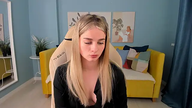 Snapshot of SweetyLicky chatting on 30, 9, 2025 SweetyLicky online show from 30, 9, 2025