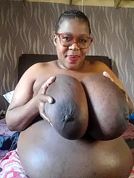 BoobsQueen46K online show from 10, 6, 2026
