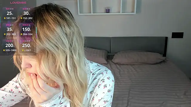 Julliakoill online show from 25, 10, 2025