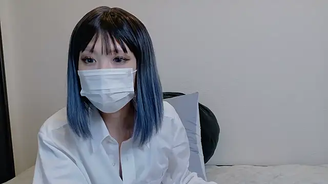 sarina at online show from 24, 4, 2026