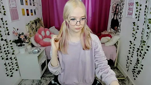 Snapshot of BellaMontgomery chatting on 20, 3, 2026 BellaMontgomery online show from 20, 3, 2026