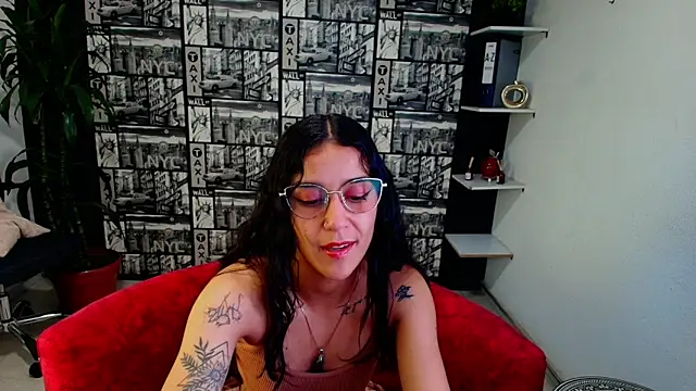 DanielaMonroe online show from 20, 4, 2026