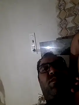 Hot-boy077 online show from 18, 10, 2025