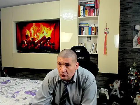 SpartacusDaddy48 online show from 19, 2, 2026