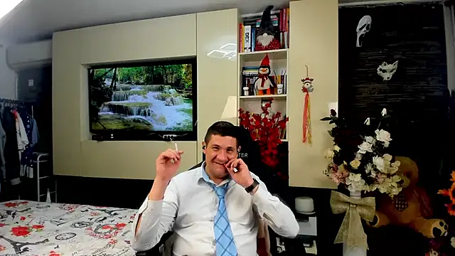 SpartacusDaddy48 online show from 18, 4, 2026