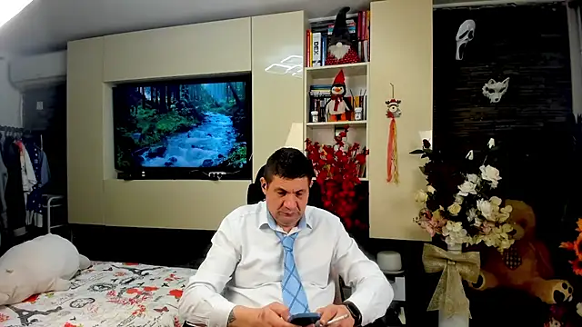 SpartacusDaddy48 online show from 19, 4, 2026