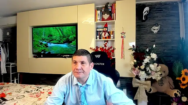 SpartacusDaddy48 online show from 21, 4, 2026