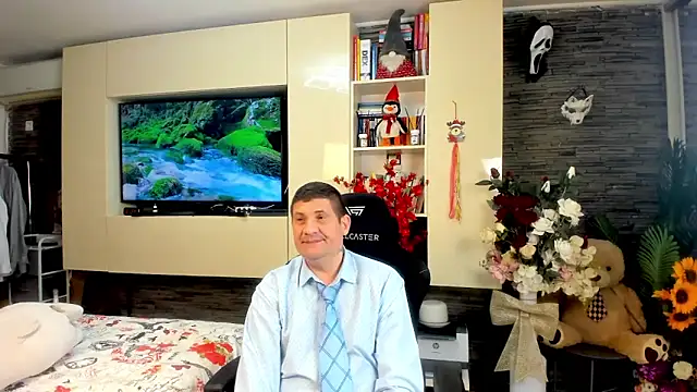 SpartacusDaddy48 online show from 22, 4, 2026