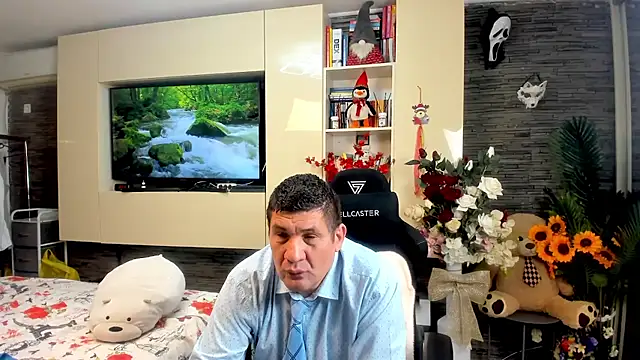 SpartacusDaddy48 online show from 27, 4, 2026