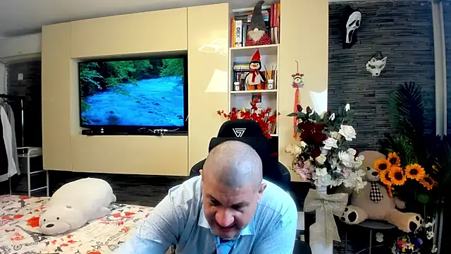 SpartacusDaddy48 online show from 28, 4, 2026