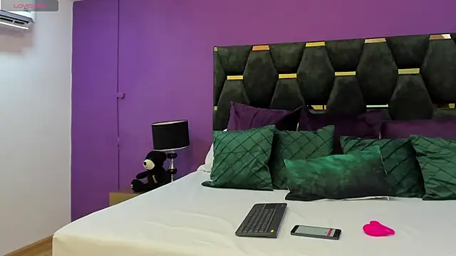 Abby-campbel online show from 25, 4, 2026