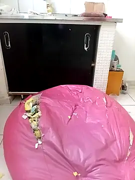 flavinhasensual online show from 25, 4, 2026