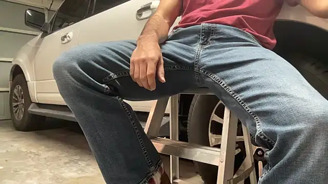 HorneyCowboy154 online show from 25, 9, 2025