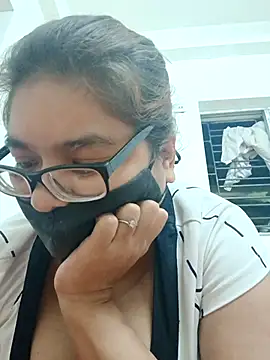 Elie couple143 online show from 27, 9, 2025