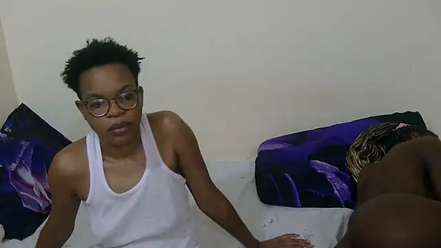 Miss-Hennessy online show from 15, 11, 2025