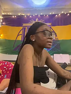 HennessyBaby21 online show from 10, 3, 2026