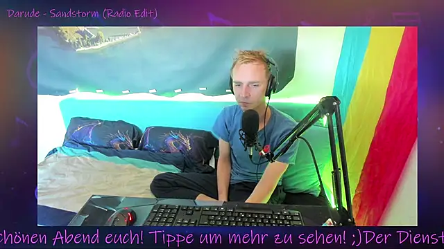 Snapshot of DaveLindau chatting on 9, 9, 2025 DaveLindau online show from 9, 9, 2025