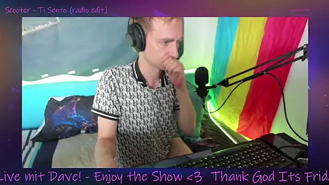 Snapshot of DaveLindau chatting on 17, 10, 2025 DaveLindau online show from 17, 10, 2025